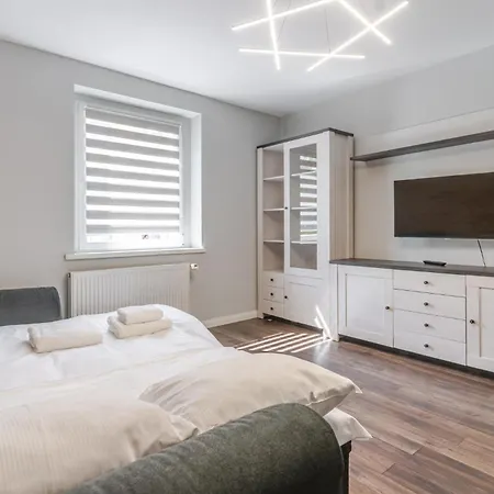Apartmán Modern Classy By Bookinghost *